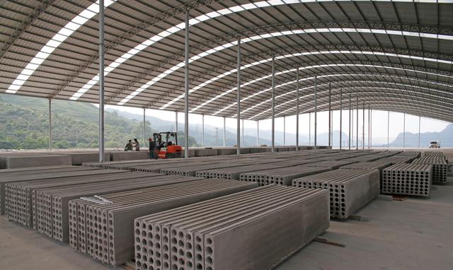 贵州福泉 工业废弃磷石膏撬动环保建材大产业